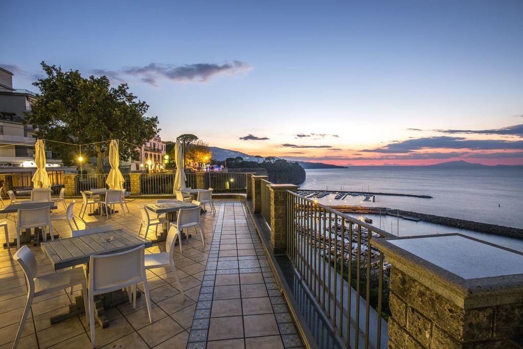 Hr Hotel & Spa Piano di Sorrento Exterior photo