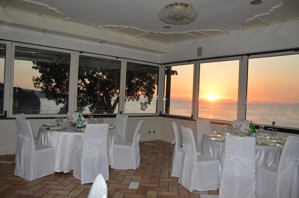 Hr Hotel & Spa Piano di Sorrento Exterior photo