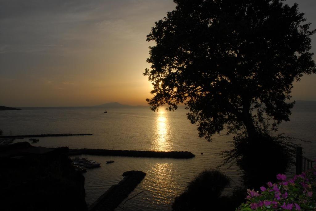 Hr Hotel & Spa Piano di Sorrento Exterior photo